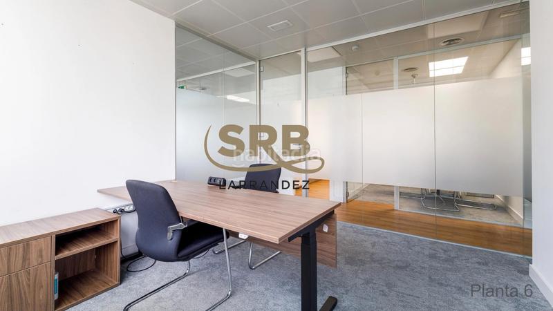 Foto d9460e58-ca2a-4502-b2f3-33eb7453fd0e. Miete büro mit heizung parking in Hostafrancs Barcelona