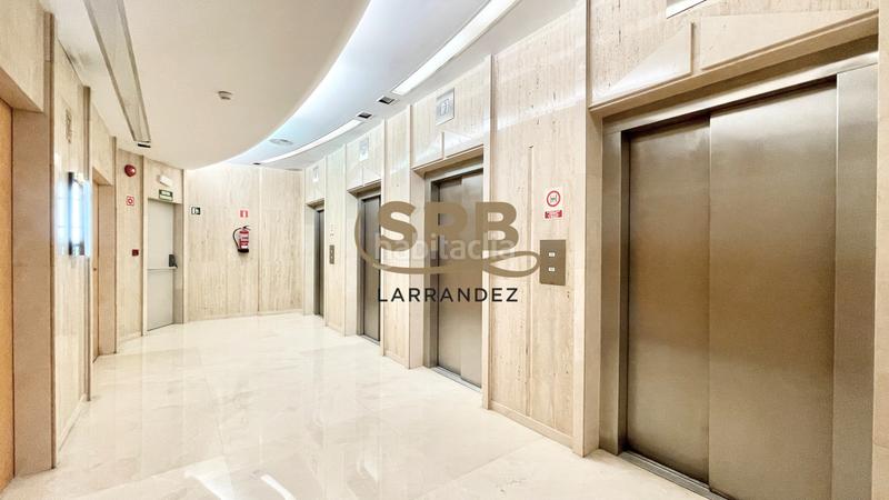 Foto ec00c005-aed4-4e29-913f-3dcc08d9941b. Miete büro mit heizung parking in Hostafrancs Barcelona