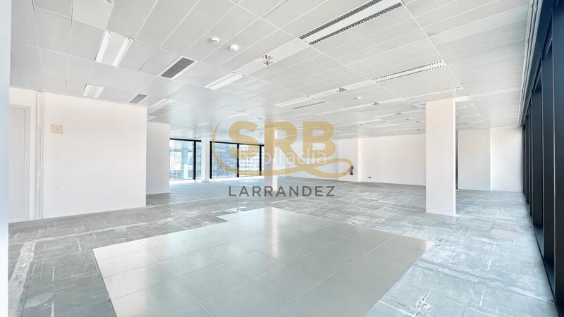 Foto bbe5d4f5-564b-4fdb-9b7a-6e3ed51652e5. Location bureau avec chauffage parking dans Diagonal Mar i el Front Marítim del Poblenou Barcelona