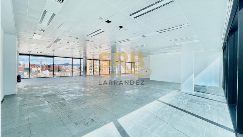 Foto 0717f1b3-d123-4fc3-a403-283f87df639d. Rent office space with heating parking in Diagonal Mar i el Front Marítim del Poblenou Barcelona