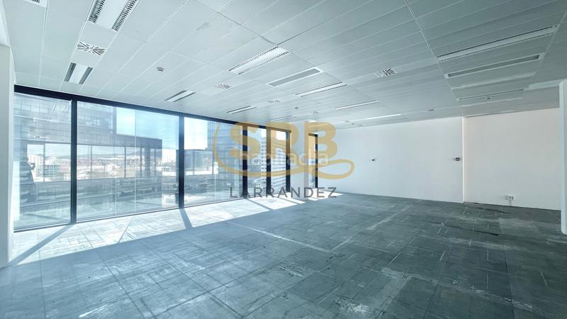 Foto 40487ec5-e9c7-483d-8d9b-a61bf48412ad. Rent office space with heating parking in Diagonal Mar i el Front Marítim del Poblenou Barcelona