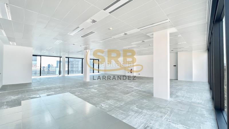 Foto 9f08cb86-c402-45c5-8224-090bb27a5047. Rent office space with heating parking in Diagonal Mar i el Front Marítim del Poblenou Barcelona
