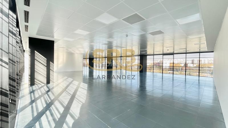 Foto 5200620e-9dd3-48e8-9832-c922b3ed061f. Rent office space with heating parking in Poblenou Barcelona