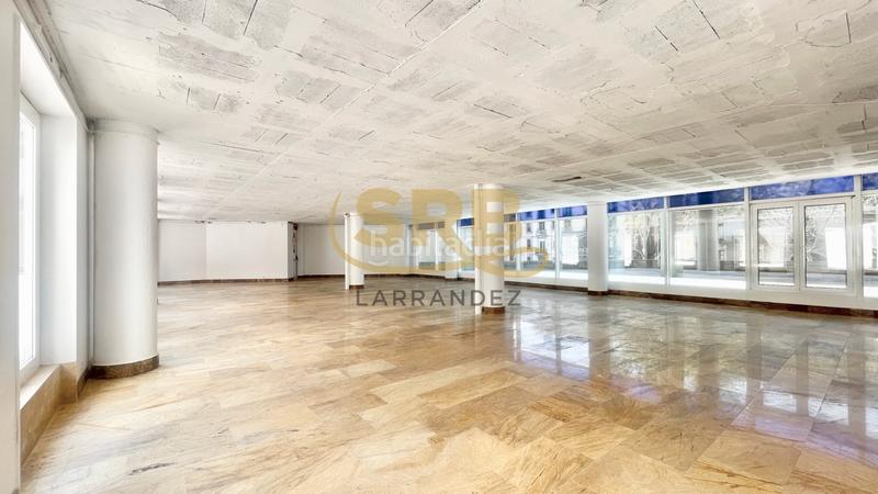 Foto feef6580-1629-436f-8a9b-f9e03d3ba614. Alquiler oficina excelente oficina en la rambla en Barcelona