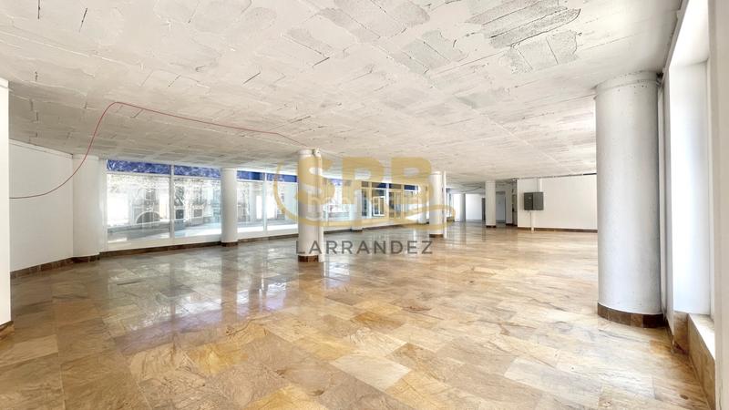 Foto 057e2aa1-40b2-44d7-bcd5-5d802a9e6b50. Rent office space with heating in Gòtic Barcelona