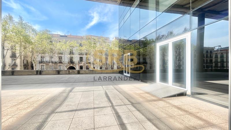 Foto 495574d3-48ea-450d-87a1-512f6e6ef7a3. Rent office space with heating in Gòtic Barcelona