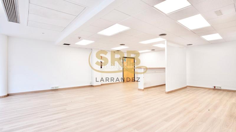 Foto d07e5089-ffdd-4e1c-ae80-99c52408213f. Miete büro in Barri de les Corts Barcelona