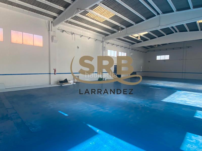 Foto 05e97da1-9480-43fa-afd3-41ca5d429b60. Nave industrial nave , con patio y oficinas en Sentmenat