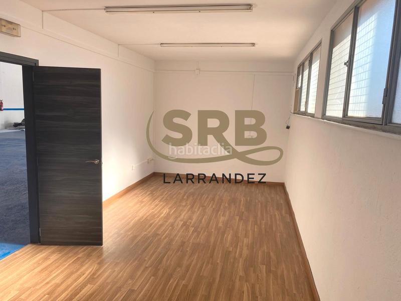 Foto 2550c937-eef8-4c03-9985-6420517a029a. Nave industrial nave , con patio y oficinas en Sentmenat