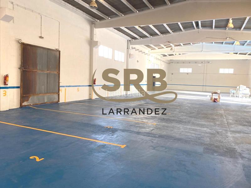 Foto 3826ab9c-0717-41d3-b4f3-0ddb4e0e21e2. Nave industrial nave , con patio y oficinas en Sentmenat