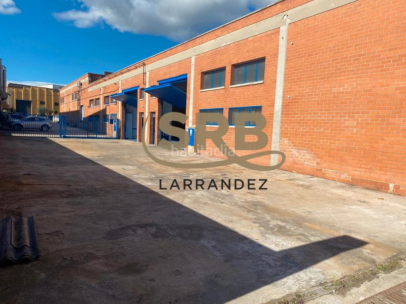 Foto 5bd1fa60-ceb5-4def-9dec-d2216435d5ee. Nave industrial nave , con patio y oficinas en Sentmenat