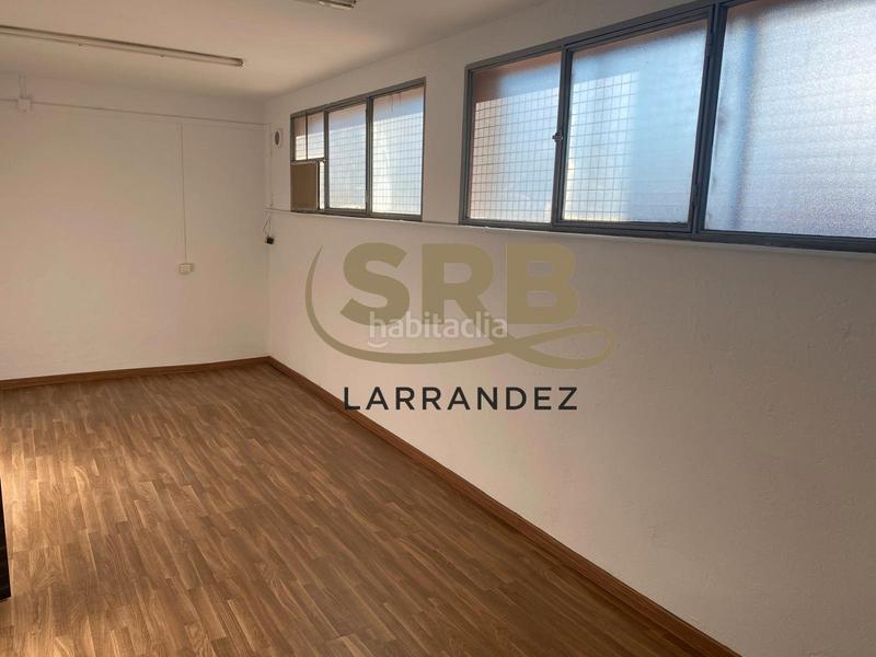 Foto 5fcf7257-e300-4b27-9dca-4bc6608e0936. Nave industrial nave , con patio y oficinas en Sentmenat
