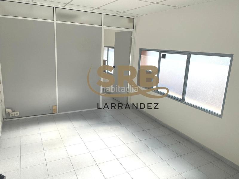Foto 68d1b34a-acf4-4702-882b-827c8a06cc56. Nave industrial nave , con patio y oficinas en Sentmenat