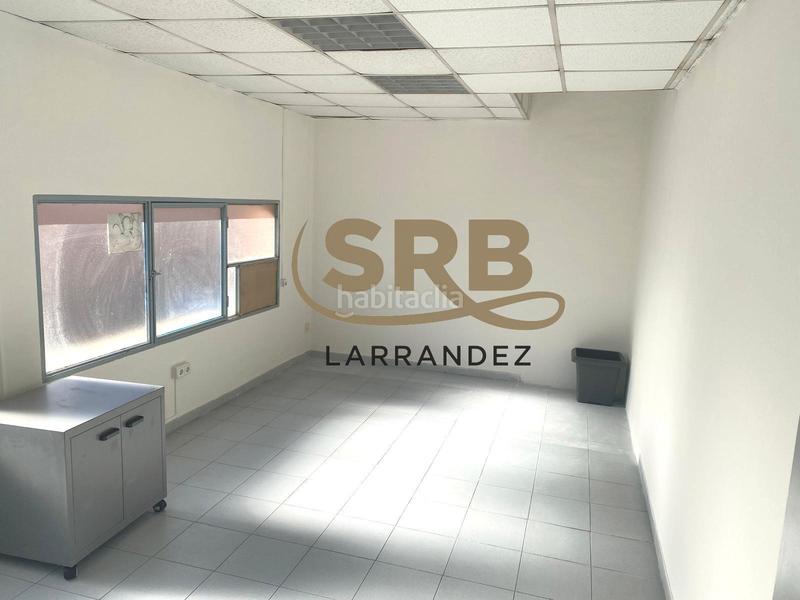 Foto 6b83b5e1-6f3b-4ed9-bcea-53e4d2f77bdd. Nave industrial nave , con patio y oficinas en Sentmenat