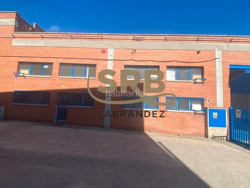 Foto 96863102-ff9c-4260-8a6f-e2cbf708c429. Nave industrial nave , con patio y oficinas en Sentmenat
