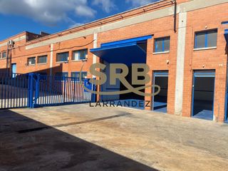 Location Bâtiment à usage industriel  Carrer cementiri nou. Nave en sentmenat, con patio y oficinas