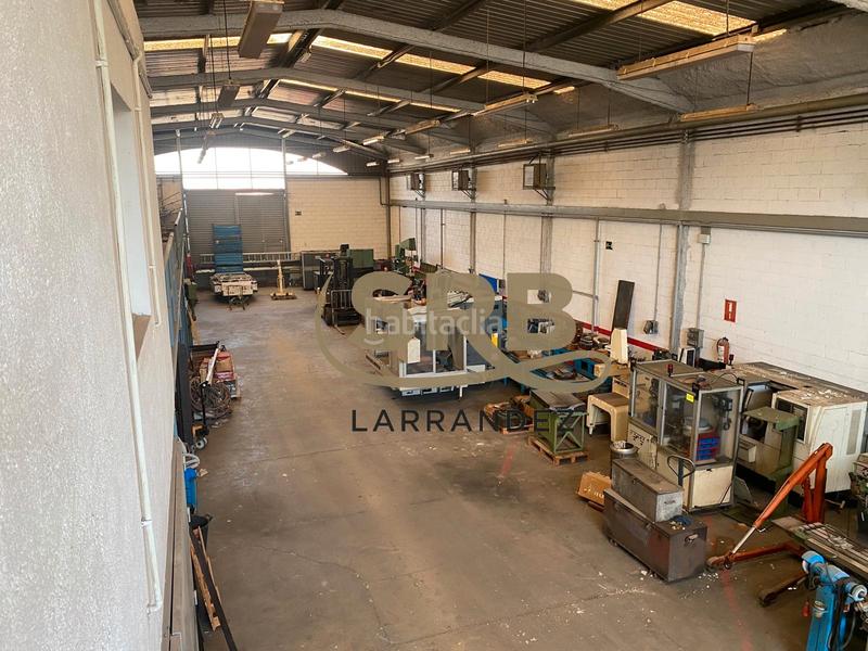 Foto 8993394a-50b1-420a-8a8d-e22090659f57. Bâtiment à usage industriel dans Zona Industrial Rubí