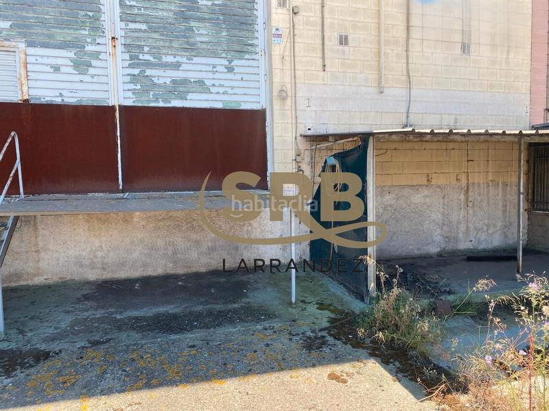 Foto ee006fd1-8c18-4e5f-a452-40d4a991d4f0. Bâtiment à usage industriel dans Zona Industrial Rubí