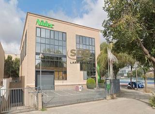 Lloguer Nau industrial  Carrer de rafael barradas. Edificio corporativo en alquiler – pol. ind. gran vía sur – l’ho