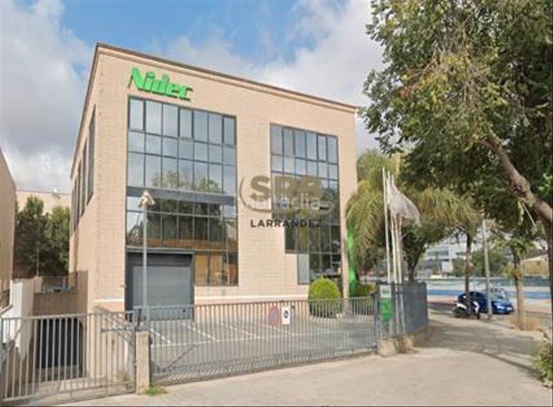 Foto e2f0fc22-3d1d-4ddb-afc0-6648ff635f7f. Lloguer nau industrial amb calefacció a Granvia LH Hospitalet de Llobregat (L´)