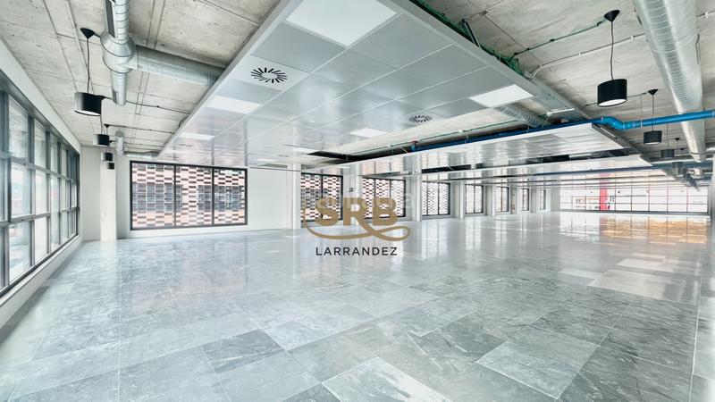 Foto 1e10c4d9-b3b9-4280-9c4c-7509a094bb30. Rent office space with heating in Poblenou Barcelona