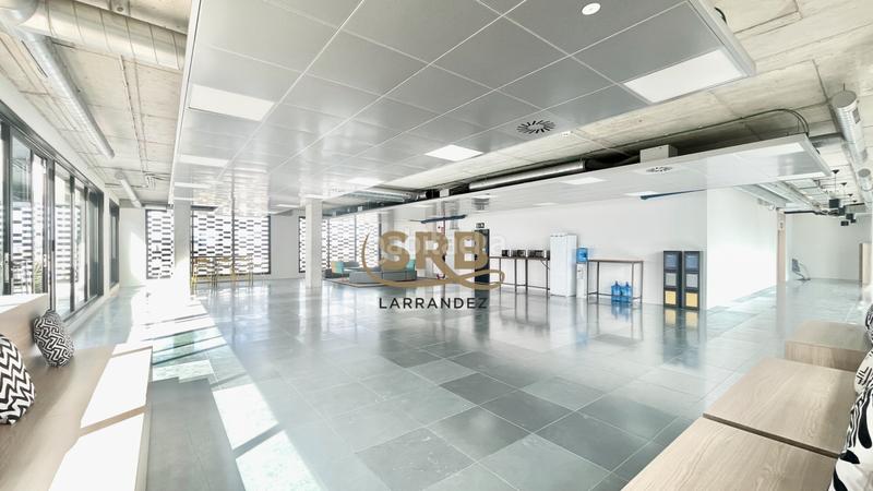 Foto 6bd02f21-293b-42f7-bd6c-683625b61e04. Affitto ufficio con riscaldamento in Poblenou Barcelona