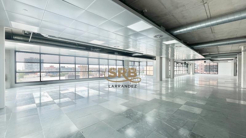 Foto 428cbd9c-2727-4d2e-abfe-3775e682ca92. Lloguer oficina amb calefacció a Poblenou Barcelona