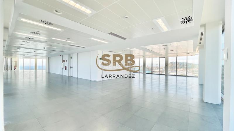 Foto bd5b927d-4523-4481-8e0e-c477f99b6707. Alquiler oficina espacios de trabajo modernos con panorámicas únicas en Barcelona
