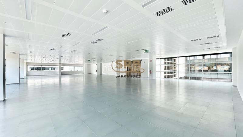 Foto a3aaa9de-4c93-4003-b25f-cfc9e9c5f576. Location bureau avec chauffage dans Volpelleres Sant Cugat del Vallès