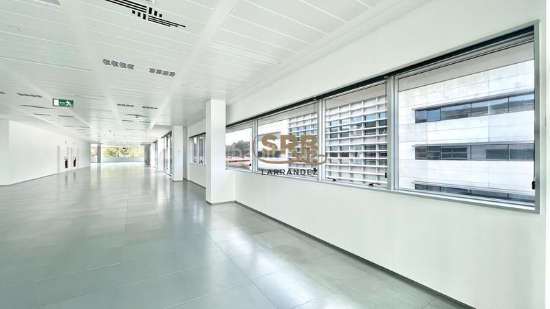 Foto 1b976156-ec1e-4832-8922-f56e19bb8096. Miete büro mit heizung in Volpelleres Sant Cugat del Vallès