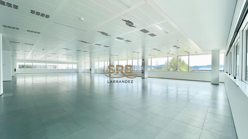 Foto ce83e5e2-eea2-431e-9eab-8f00b0d7f856. Miete büro mit heizung in Volpelleres Sant Cugat del Vallès