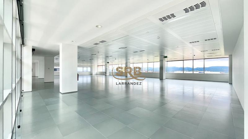 Foto 2f6bbbe9-3c8a-485a-9e94-d292c87b0041. Location bureau avec chauffage dans Volpelleres Sant Cugat del Vallès