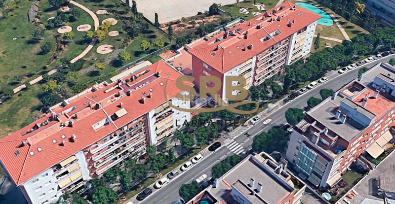 Foto f6175a5c-ef9b-4c3c-b0a3-446152d677b7. Local comercial a Mas Lluí Sant Feliu de Llobregat