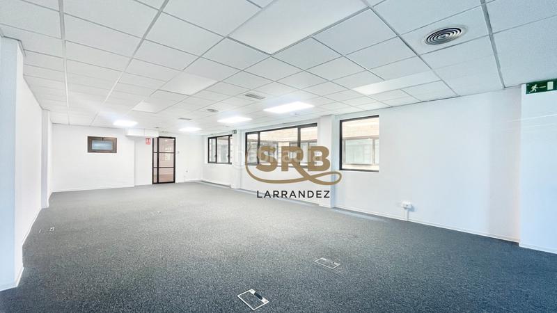 Foto 79db6515-4b3d-46f1-a208-a282cdef69b9. Location bureau avec chauffage dans Gòtic Barcelona