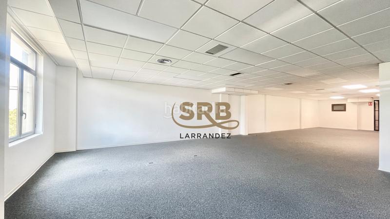 Foto 8f602d92-e13b-45af-9d73-d3532cd3e02a. Rent office space with heating in Gòtic Barcelona