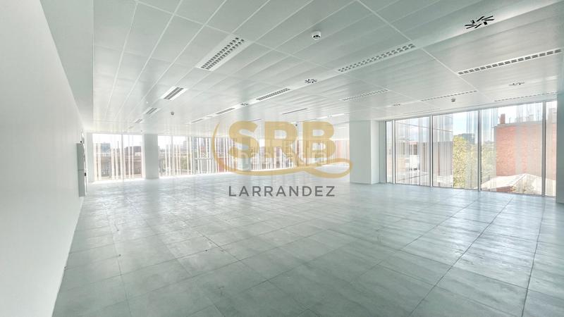 Foto 1b3bfdd4-42d1-40ba-969e-778965d313c2. Miete büro mit heizung in Provençals del Poblenou Barcelona