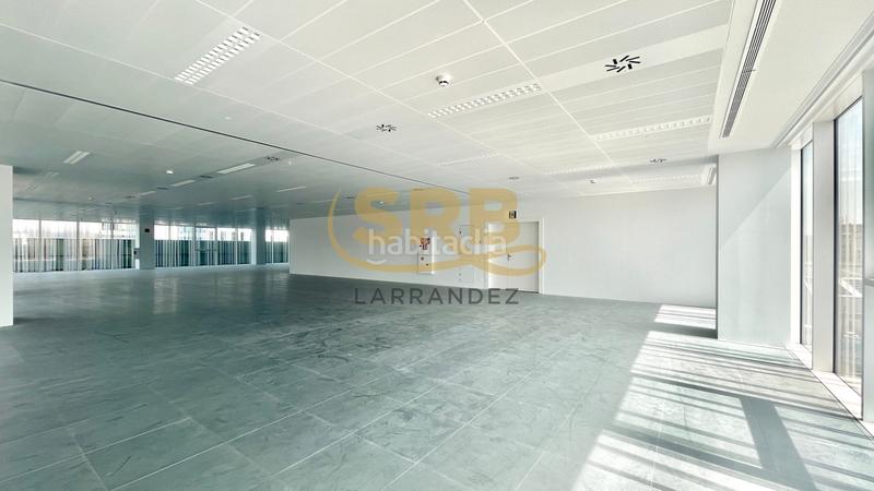 Foto 9941188b-f1e4-4b77-9029-9801fd6eb954. Miete büro mit heizung in Provençals del Poblenou Barcelona
