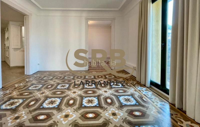 Foto 1af99c53-bd57-470c-834e-f192c85da2db. Rent office space with heating in Dreta de l´Eixample Barcelona