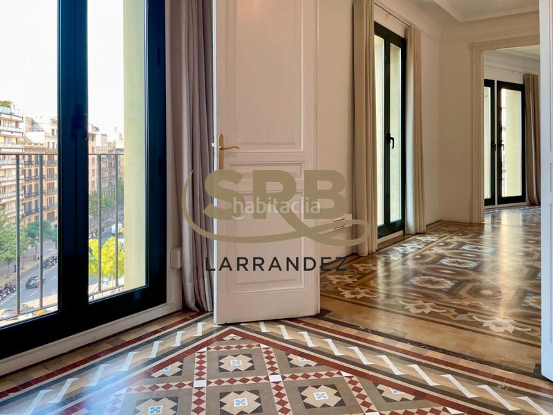 Foto f3c7d9b0-6d14-4c5b-9852-ce98c7fd63bc. Rent office space with heating in Dreta de l´Eixample Barcelona