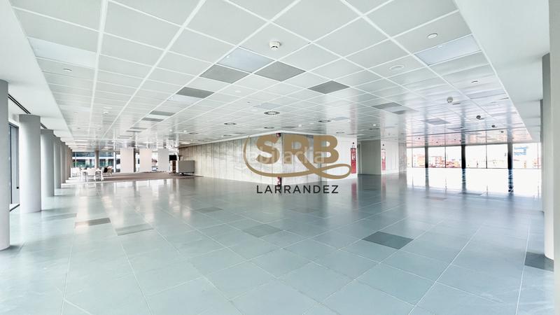 Foto 8bd58468-b364-45cc-9067-e50e408eefd0. Location bureau avec chauffage parking dans La Marina del Port Barcelona