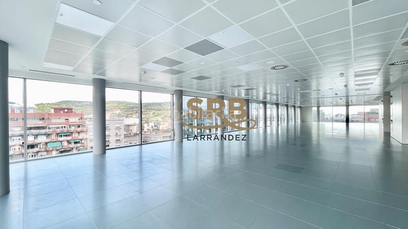 Foto 68200b26-f344-4a89-94ed-30d65abf8898. Rent office space with heating parking in La Marina del Port Barcelona