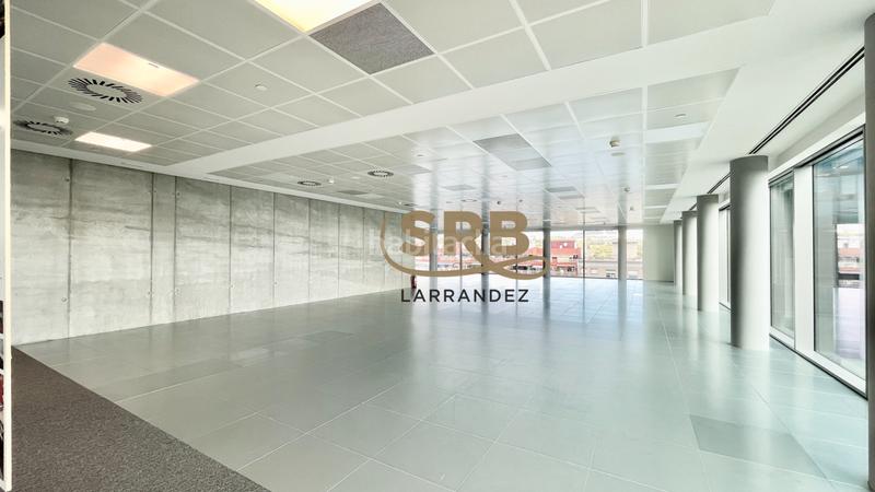 Foto 8ee262fa-e8fe-4ee7-b750-64c69db5266c. Rent office space with heating parking in La Marina del Port Barcelona