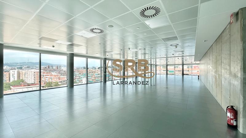 Foto c83e6f51-2a9c-4e5a-bd87-3e1d6fe6ac38. Rent office space with heating parking in La Marina del Port Barcelona