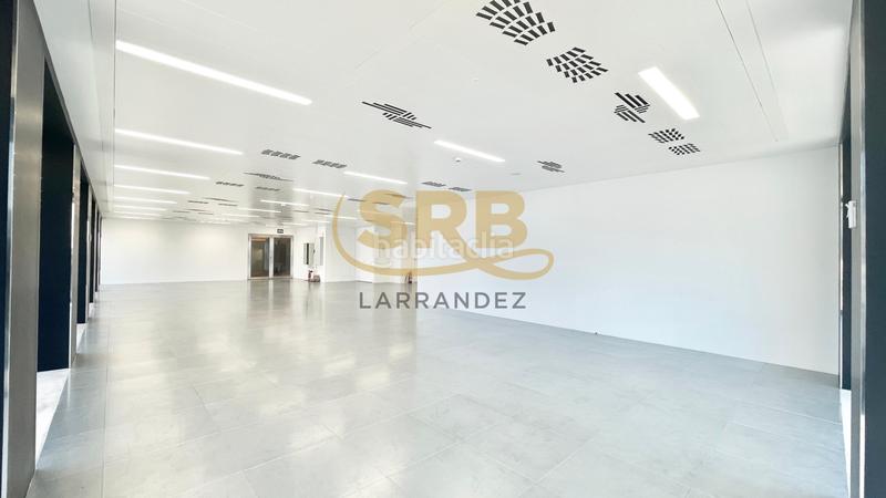 Foto 6211b3d1-fb1a-4e12-9c7b-49a8ecf9982e. Rent office space with heating in Barri de les Corts Barcelona