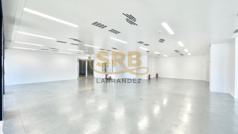 Foto 7dcc17ac-4b18-4d2c-b435-3b2993dbbb25. Rent office space with heating in Barri de les Corts Barcelona