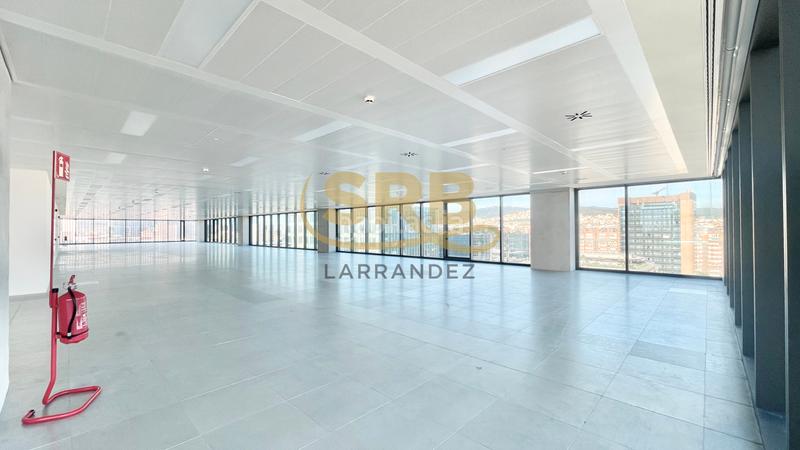 Foto af33d4fb-8f24-4dff-8ce5-d29a75a71c88. Lloguer oficina amb calefacció a Provençals del Poblenou Barcelona