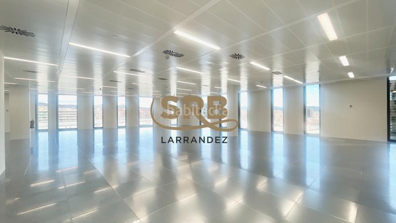 Foto 4528cc00-85cb-4b56-8385-50c17c6d9978. Rent office space with heating in El Parc i la Llacuna del Poblenou Barcelona