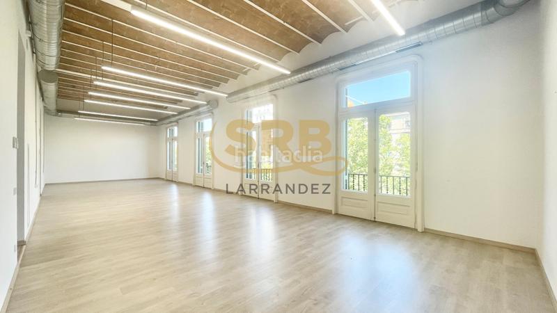 Foto da243597-42a5-40a0-a7a6-088a25d0c14b. Alquiler oficina s exclusivas en edificio clásico y reformado en Barcelona