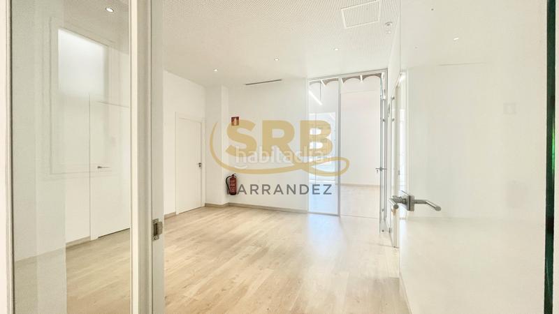 Foto ea10ec96-6f60-47de-951a-01f7f3087b2a. Alquiler oficina s exclusivas en edificio clásico y reformado en Barcelona