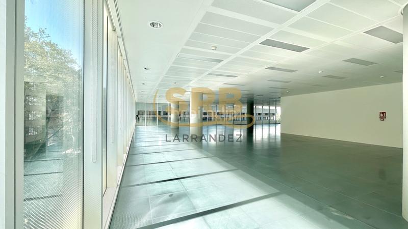 Foto 0a8abb28-49b1-4f10-8a58-e7eedb3587b3. Miete büro mit heizung in El Parc i la Llacuna del Poblenou Barcelona